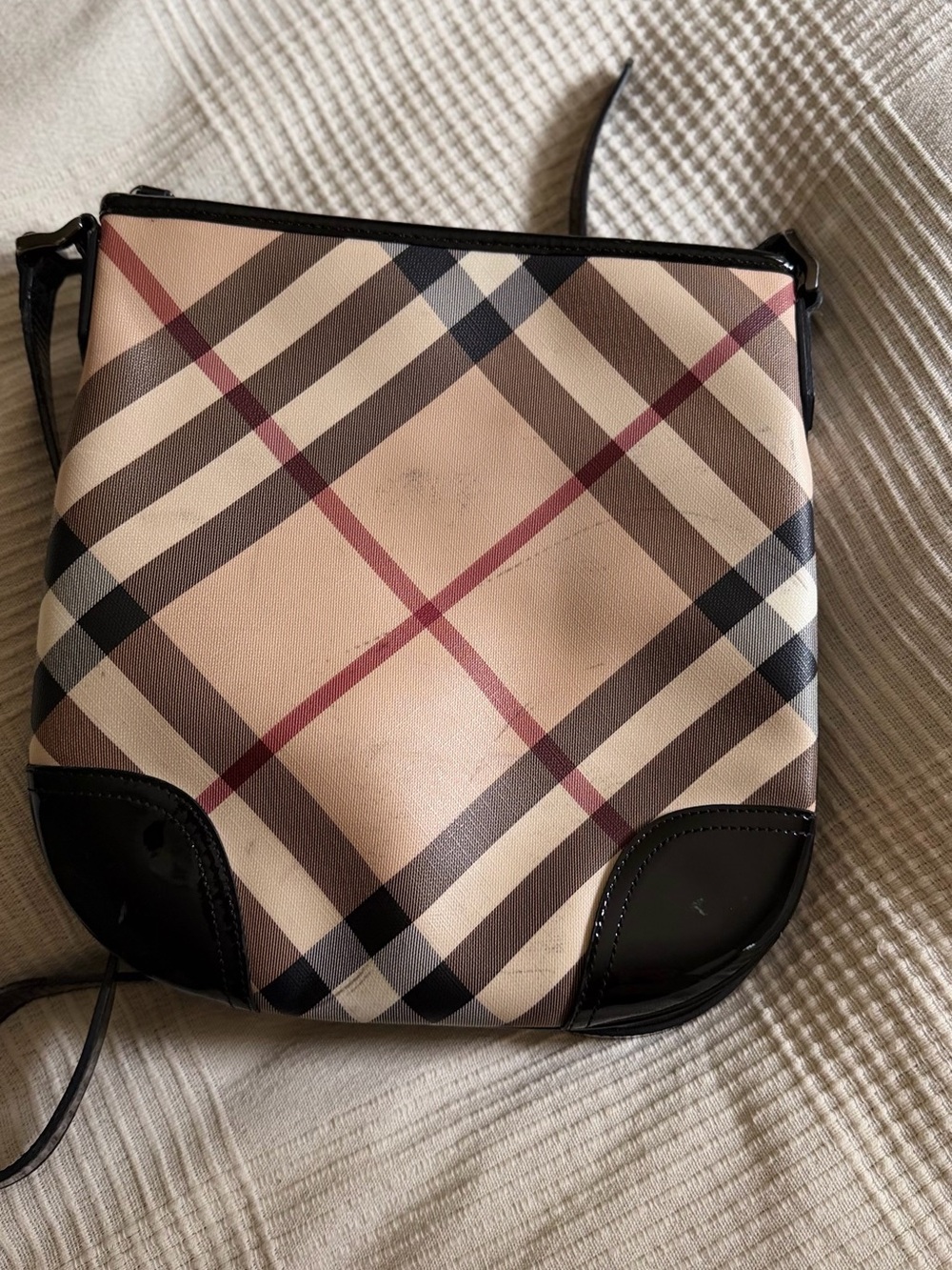 Burberry Beige Plaid Crossbody with Black Patent Trim - Picture 6 of 6
